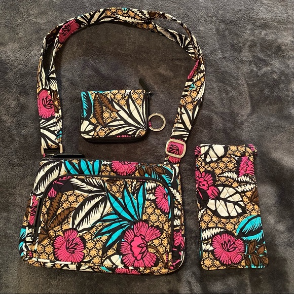 Vera Bradley Handbags - NWT Vera Bradley Crossbody Bag, Wallet and Eyeglass Case